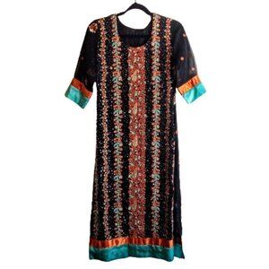Traditional Vietnamese Floral Embroidered Sequin Ao Dai Dress